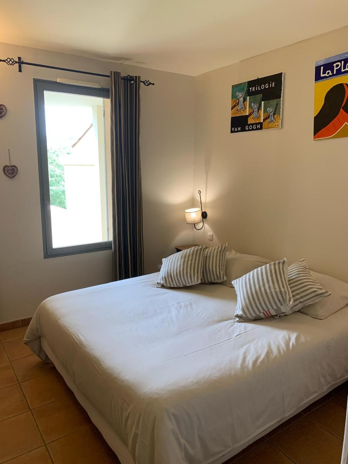 Appartement Cosy Avec Climatisation Reversible Golf De Saumane Exteriör bild